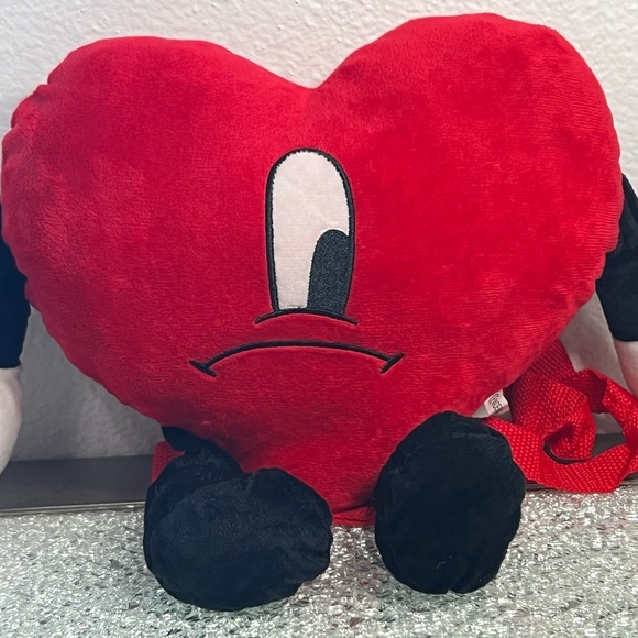 ❤️RED BAD BUNNY BACKPACK❤️ - Picture 1 of 3